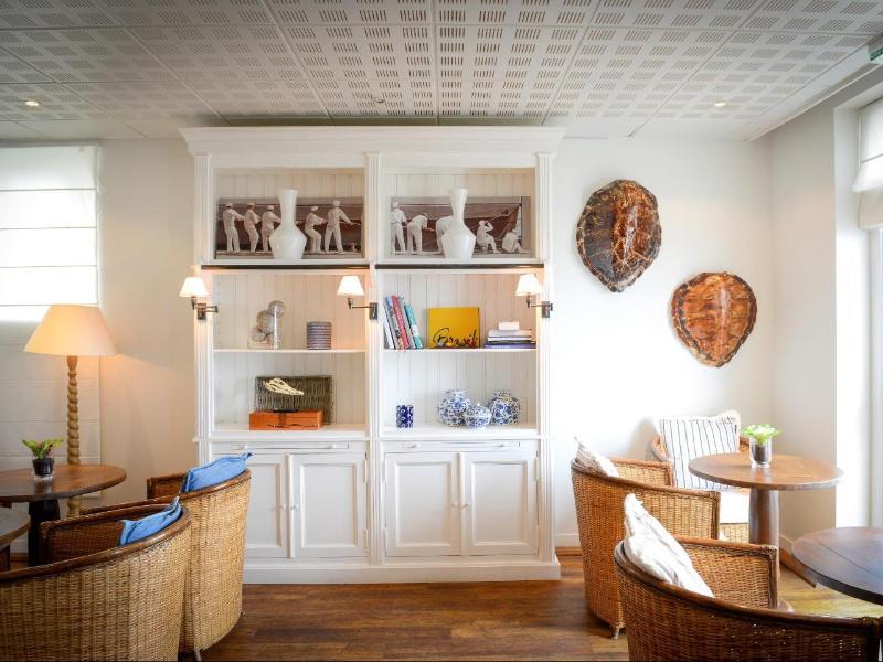 Hotel Restaurant Des Isles บาร์เนอวีย์-แกร์เตอเร ภายนอก รูปภาพ